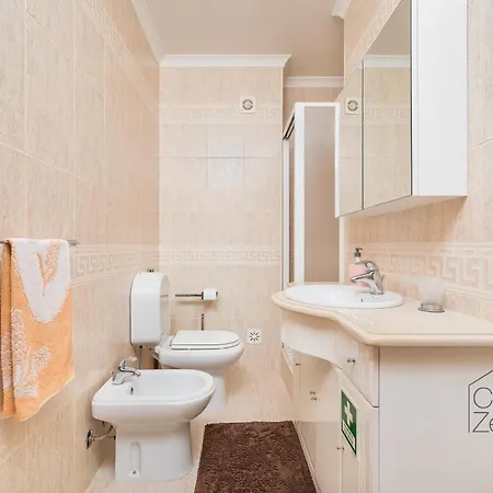 Casa Zeferina - Zeferina Family * 莱里亚